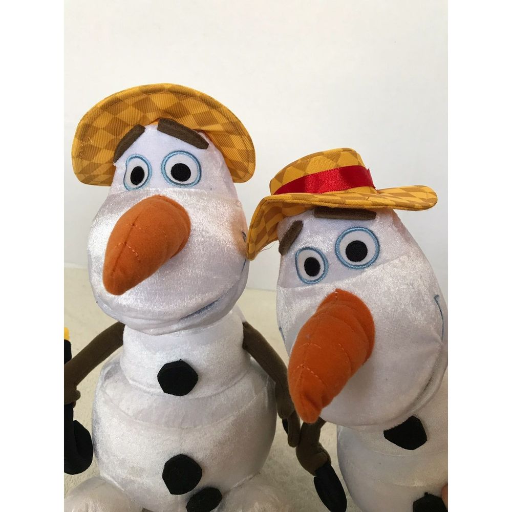 Disney Olaf  Singing Plush toy 2 pk